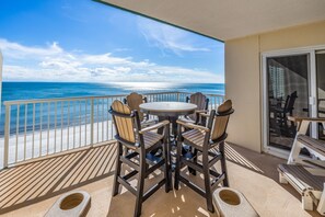 Outdoor dining - Renovated Sandy Key Penthouse With Upper Level Gulf Views! Treat Yourself! (Perdido Key)