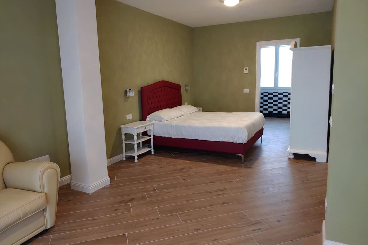 Suite Elite | 1 camera, biancheria da letto di alta qualità, copriletto in piuma