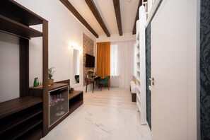 Comfort Quadruple Room, Non Smoking, Private Bathroom