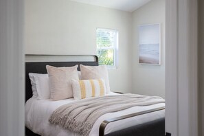 1 chambre, fer et planche à repasser, lit parapluie, Wi-Fi