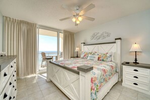 4 室のベッドルーム、アイロン / アイロン台、WiFi (無料)、ベッドシーツ