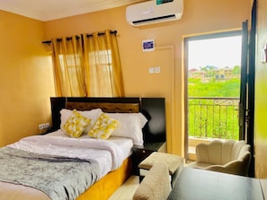 Deluxe Room | Desk, laptop workspace, blackout drapes, free WiFi - New Heights Castle Hotels (Epe)