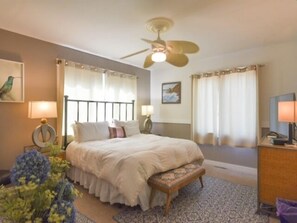 7 bedrooms, WiFi - The Purple House 7 BR in Bethany Beach (Bethany Beach)