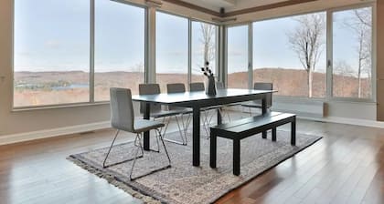 Breathtaking View | Indoor Pool | Gym | BBQ | HUGE