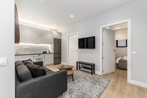 TV - Waou Essence III Latina (Madrid)