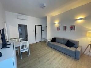 スマートテレビ、ステレオ