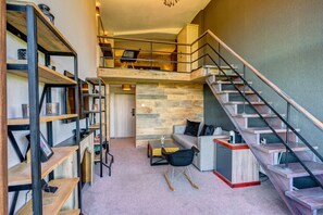 Loft, Balcony, Mountain View | Minibar, desk, blackout drapes, iron/ironing board - Grand Hotel Murgavets (Chepelare)