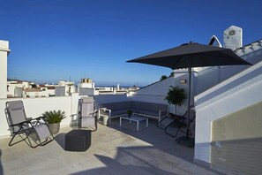 Terrace/patio - Hostal Boutique Aurora Double Room with 2 single beds (Nerja)
