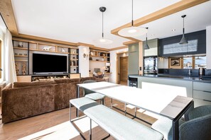 Uklassifisert bilde, 3 av 27, knapp