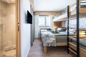 3 Schlafzimmer, Bügeleisen/Bügelbrett, Reisekinderbett, kostenloses WLAN