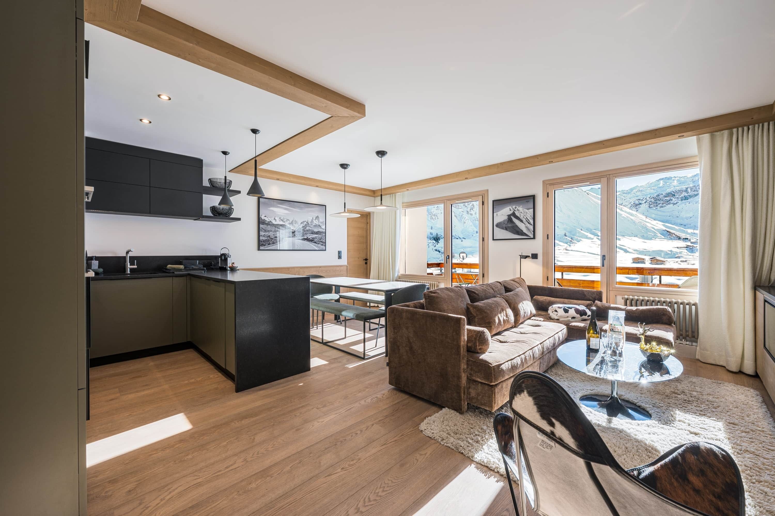 电视、壁炉、立体声音响