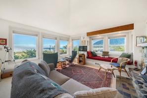 Smart TV, reproductor de DVD, libros, biblioteca de música