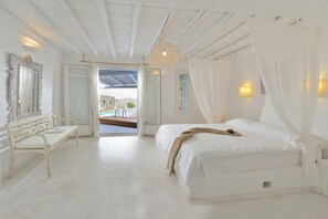 Villa | 4 habitaciones, escritorio y tabla de planchar con plancha 