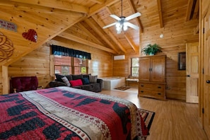 6 bedrooms, desk, travel cot, free WiFi - Stunning 5BD Cabin! HOT TUB +Close to Town +VIEWS! (Sevierville)