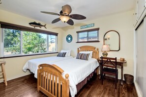 2 bedrooms, iron/ironing board, free WiFi, bed sheets - Walk To Beach | BBQ | Fire Pit | Outdoor Dining (Carlsbad)