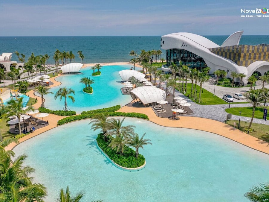 Kolam renang outdoor