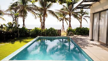 Private pool