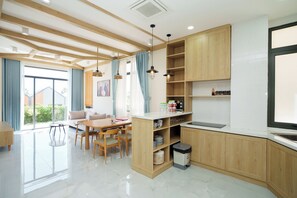 奢华别墅 (Jupiter Villa Hill 3.1-34) | 起居区