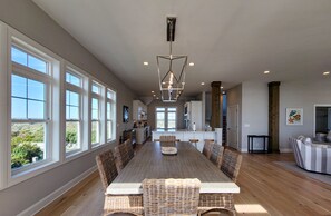 Dining - Shore Break: Luxurious 6-Bed Oceanfront Retreat (North Topsail Beach)