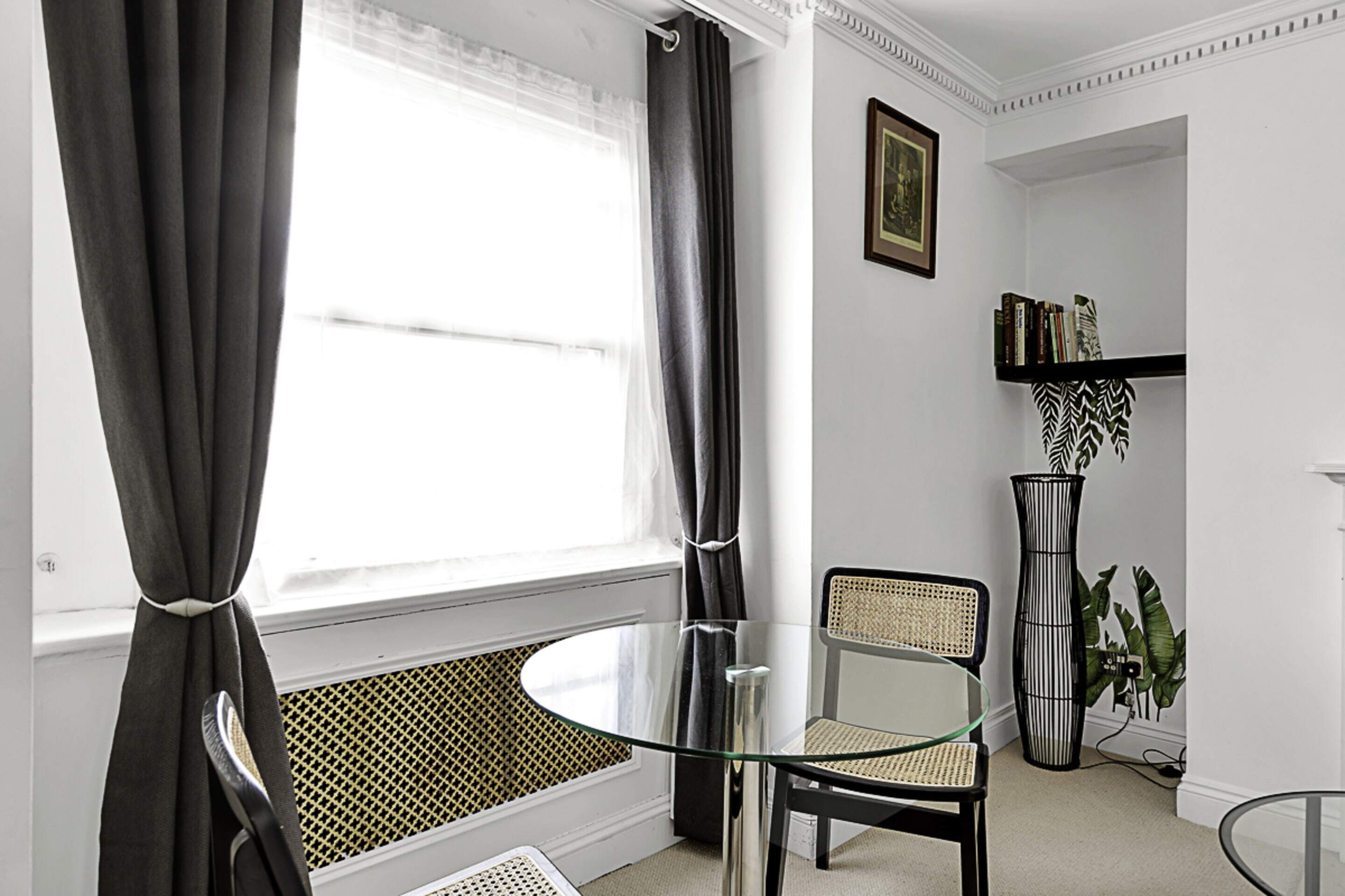 Basic Apartment, Multiple Beds | Interior