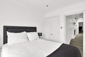 Room - Beautiful Two Bed Abode Near Chelsea (London)