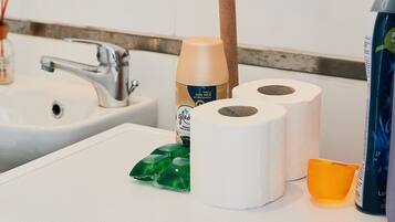 Washing Machine & Cleaning Supplies