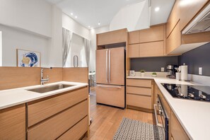 Private kitchen - Nomade MTL, Old MTL, 4 Beds 2.5 Ba, Penthouse (Montréal)