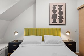 3 bedrooms, iron/ironing board, WiFi, bed sheets - Nomade MTL, Old MTL, 4 Beds 2.5 Ba, Penthouse (Montréal)