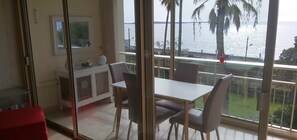 Dining - Cozy cocoon with balcony, close to the sea (Cannes)