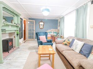 Living area - White Rabbit, Cross Lane (Norwich)