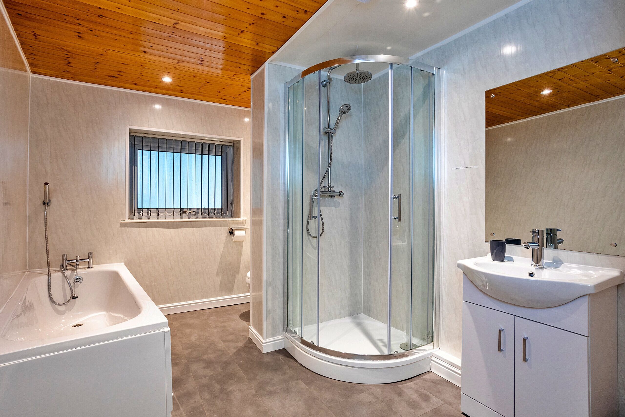 Shower, towels