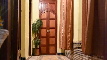 EntrĂ©e de lâhĂ©bergement