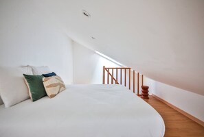 1 chambre, fer et planche à repasser, Wi-Fi, literie fournie