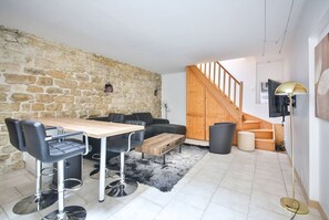 Interior - 01.Duplex near Tour Eiffel & Montparnasse Station (Paris)