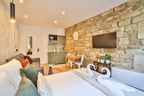 1 chambre, Wi-Fi, draps fournis