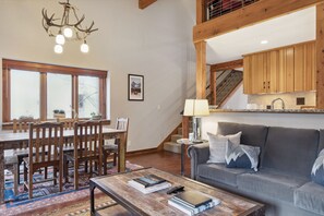 Smart TV, fireplace - Outpost: Tamarack 624 - Located in the Aspens! (Wilson)