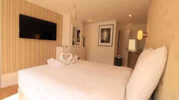 Fer et planche à repasser, Wi-Fi, draps fournis