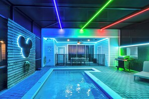 Opvarmet pool