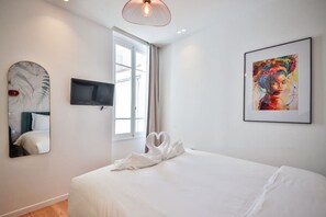 2 chambres, fer et planche Ă  repasser, Wi-Fi, draps fournis