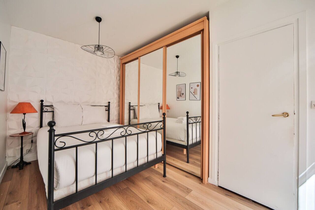 1 chambre, fer et planche à repasser, Wi-Fi, draps fournis