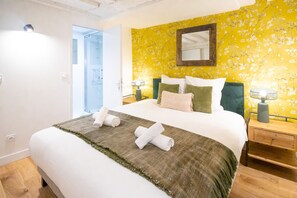 2 chambres, fer et planche à repasser, lit parapluie, Wi-Fi gratuit