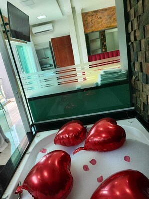 Suite Master | Bathroom | Hair dryer, bidet, toilet paper - Pousada Mirante do Cesar (Bombinhas)