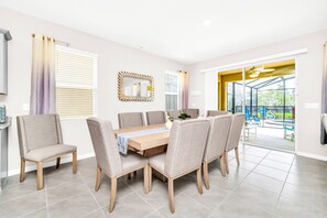 Interior - Spectacular Family Home with Pool and Spa-7704OML (Davenport)