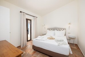 5 chambres, fer et planche à repasser, lit de bébé portatif, Wi-Fi