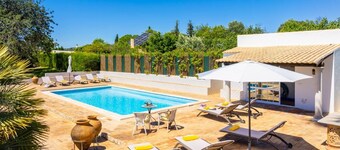 Casa do Carmo - Five Bedroom Villa, Sleeps 10