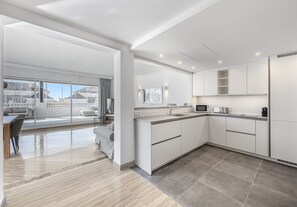 Interior - Amazing 4Br Apart. Parking, Pool, Close to the Sea (Marbella)