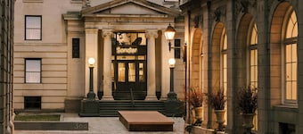 Sonder by Marriott Bonvoy Apollon Apartments Old Montreal