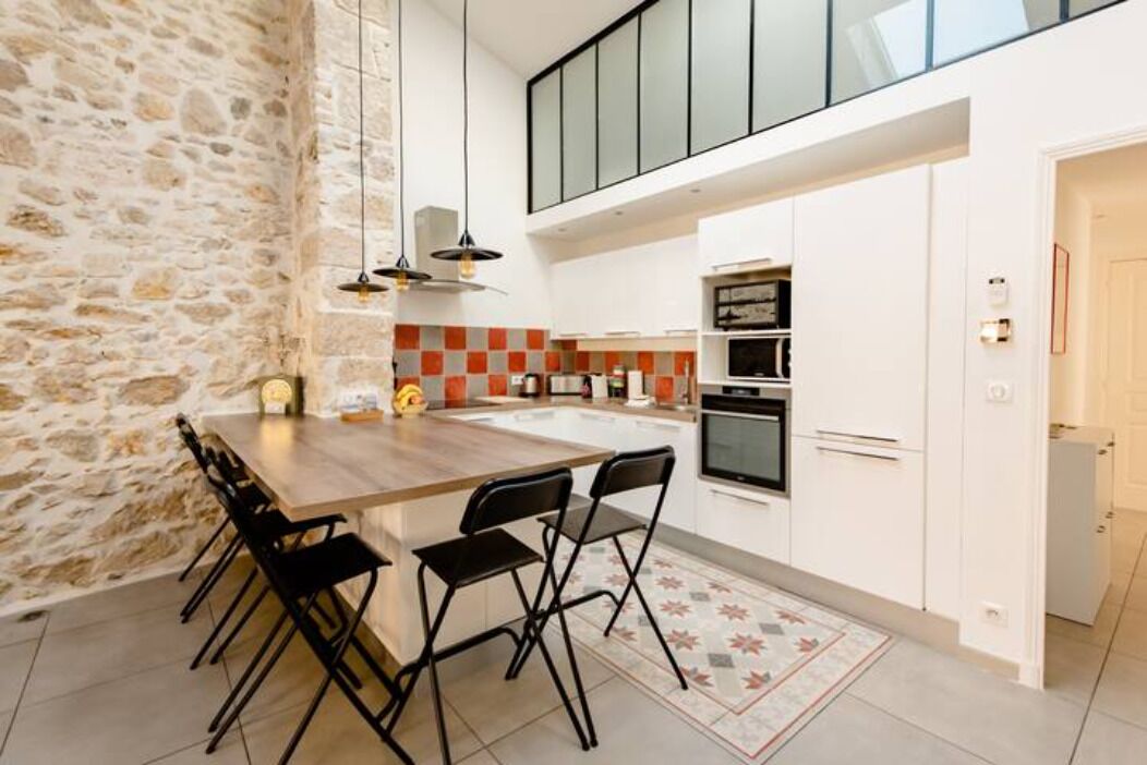 Kylskåp, mikrovågsugn, ugn och spishäll