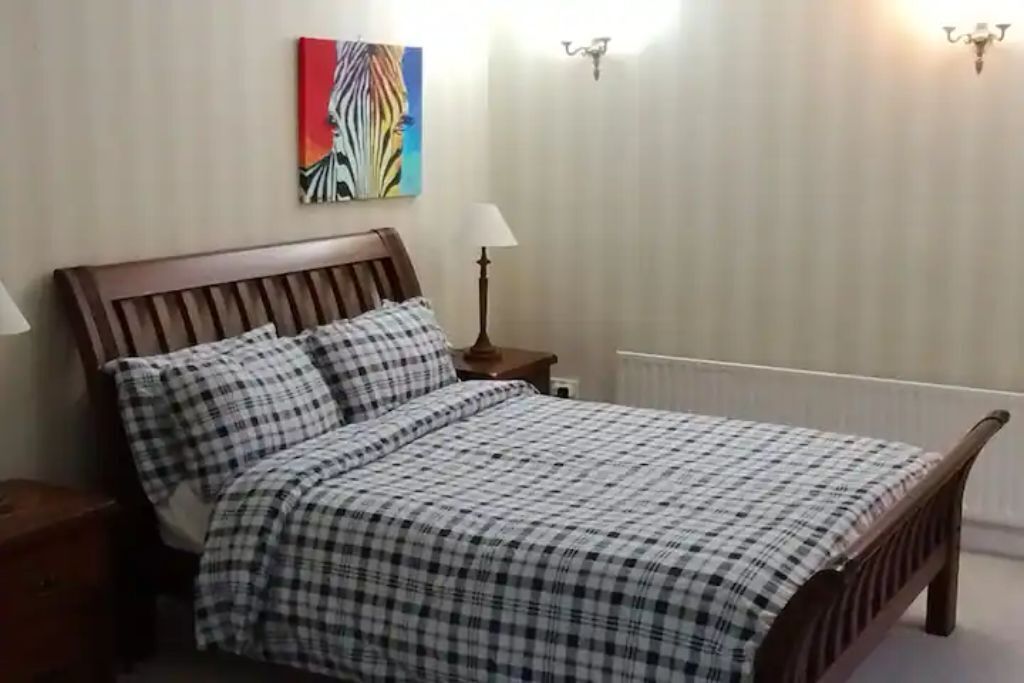 5 室のベッドルーム、WiFi