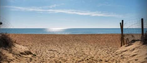 Ubicación cercana a la playa
